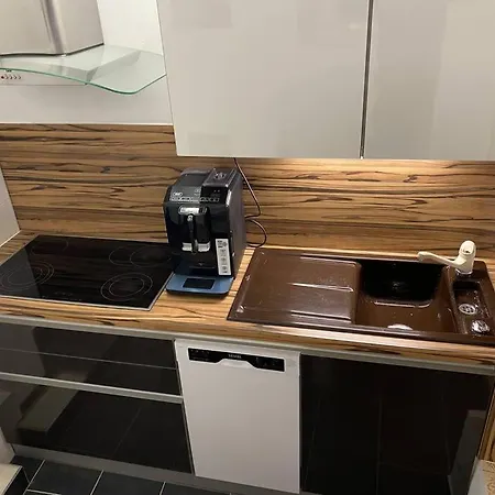 Moderne Eg 2-zimmer Lägenhet *