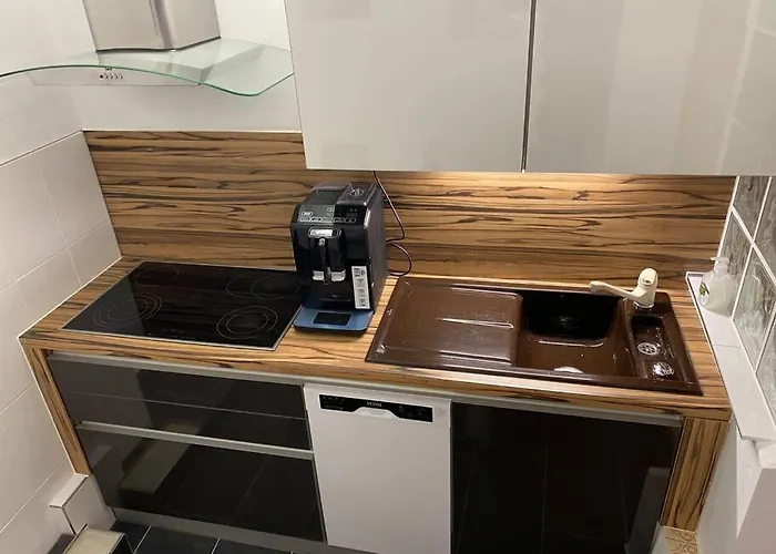 Moderne Eg 2-zimmer Apartment *